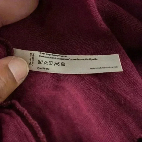 Free People One Boho Flowy Embroidered Cropped Blouse Size XS - Picture 7 of 8